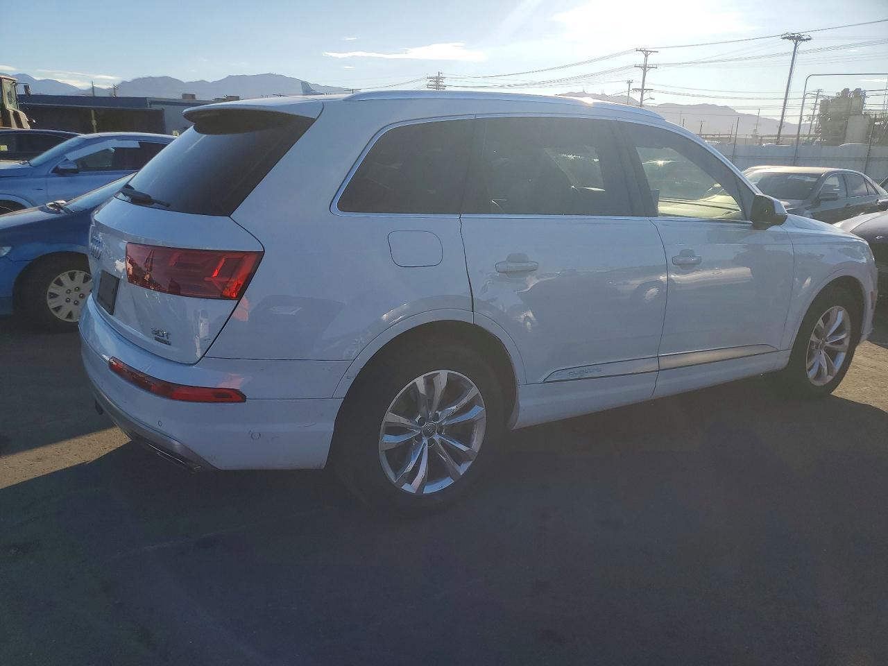 Audi Q7 - zdjęcie 3