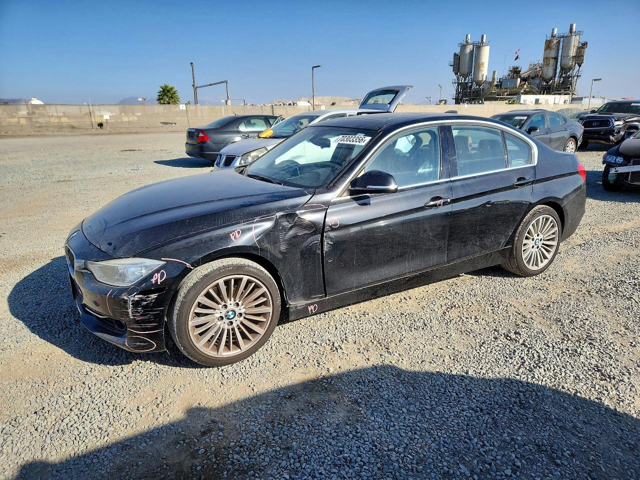 2013 BMW Seria 3 328i - zdjęcie główne