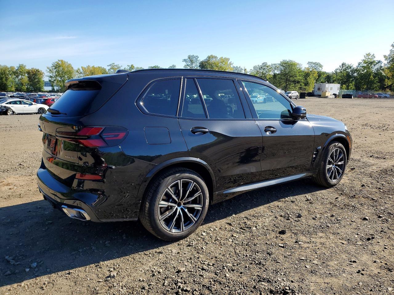 2024 BMW X5 xDrive40I - zdjęcie 3