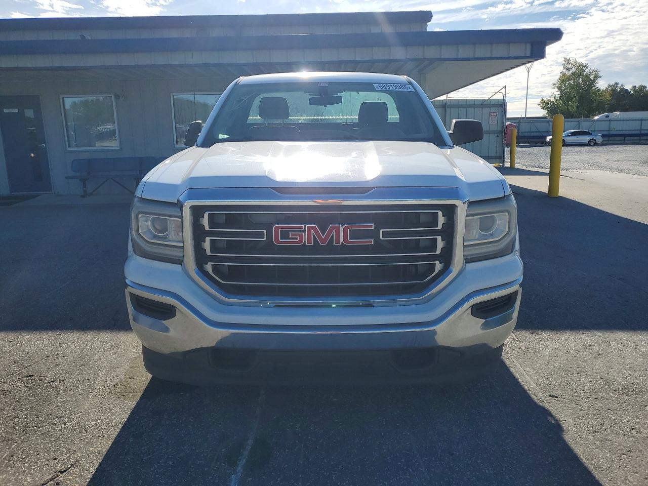 2016 GMC Sierra C1500 - zdjęcie 5