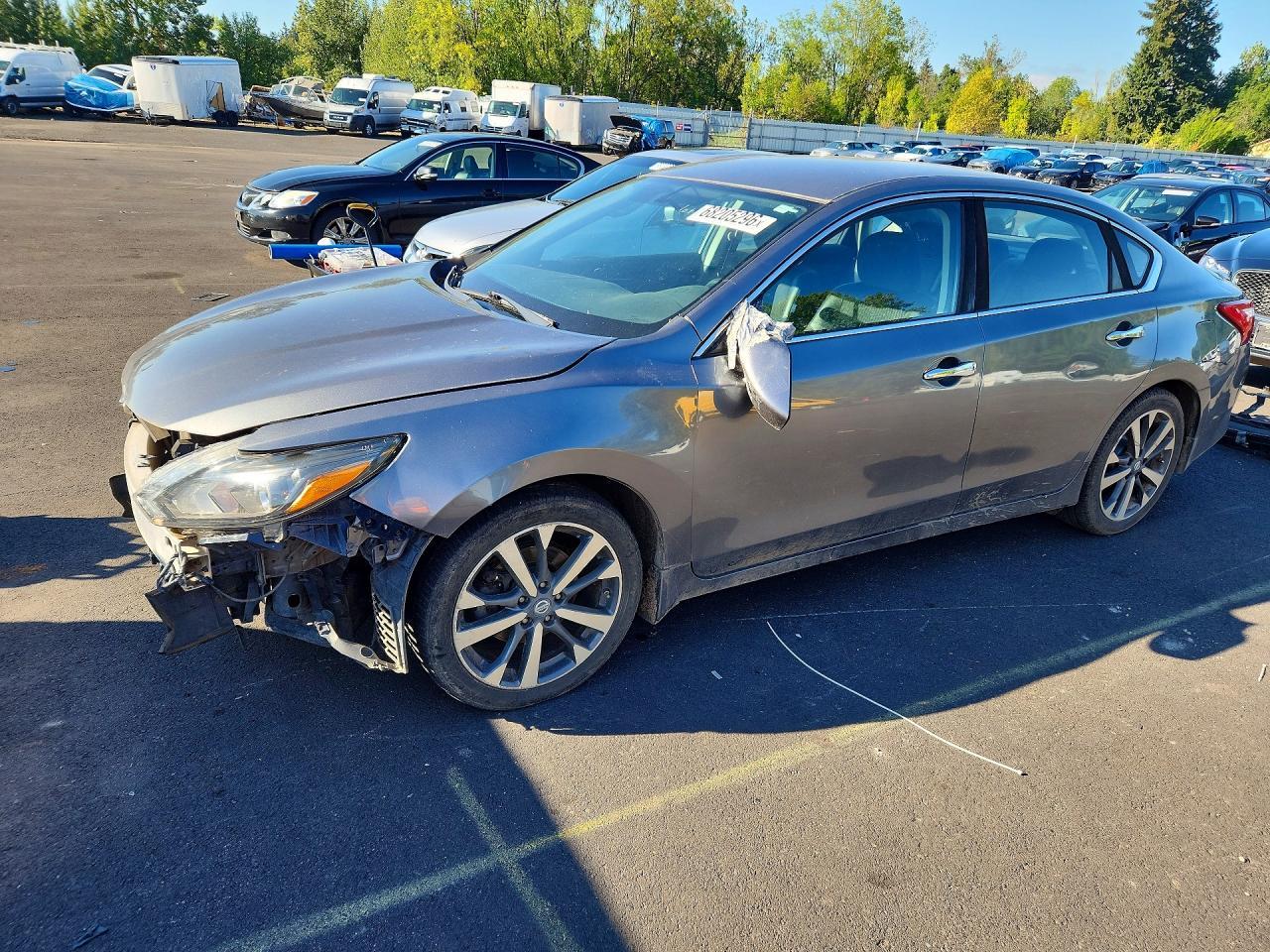 2016 Nissan Altima 2.5 Sr - zdjęcie główne