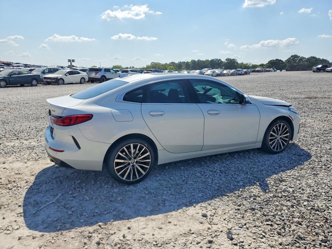 2021 BMW Seria 2 228i - zdjęcie 3
