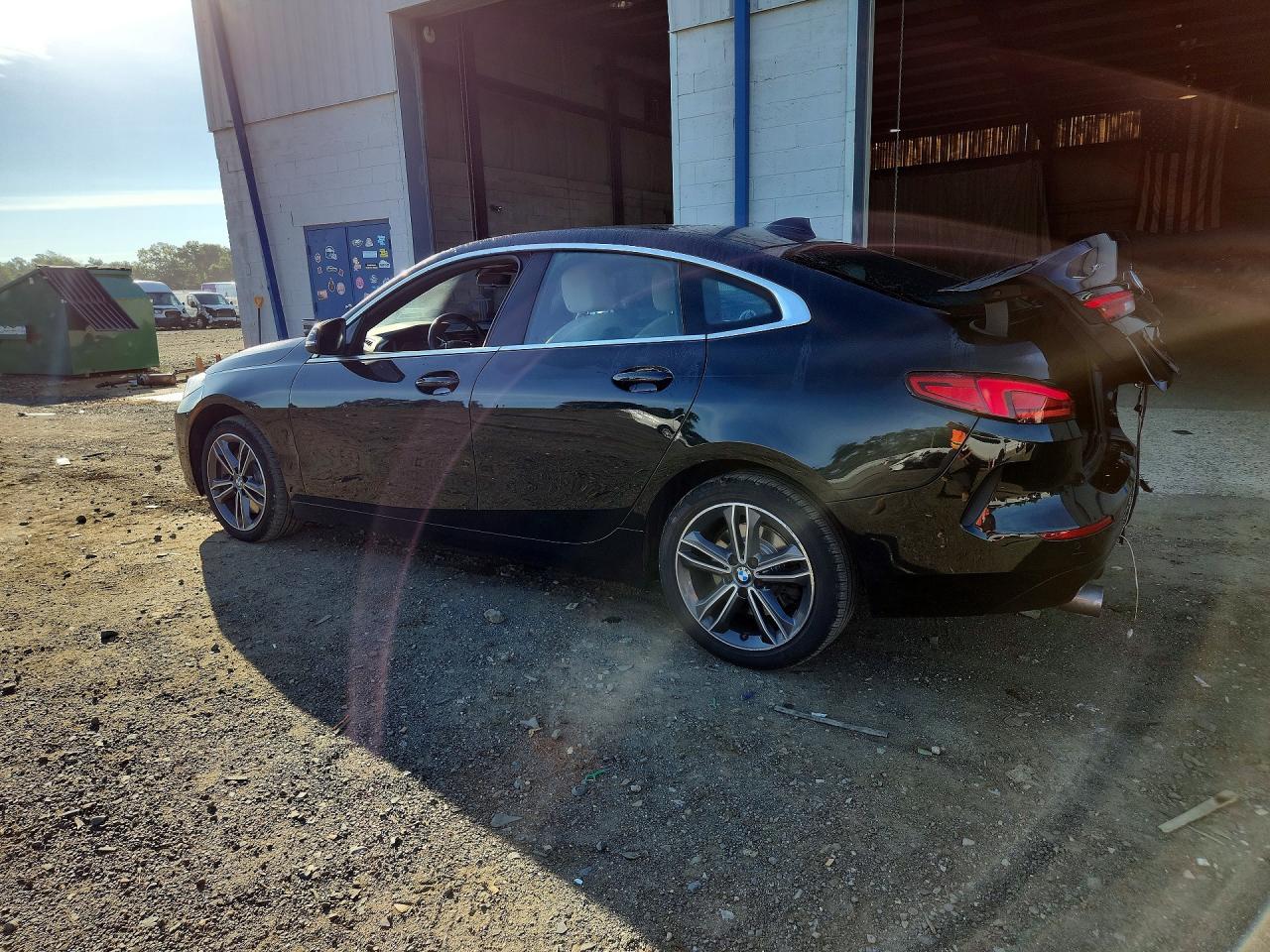 2022 BMW Seria 2 228i - zdjęcie 2