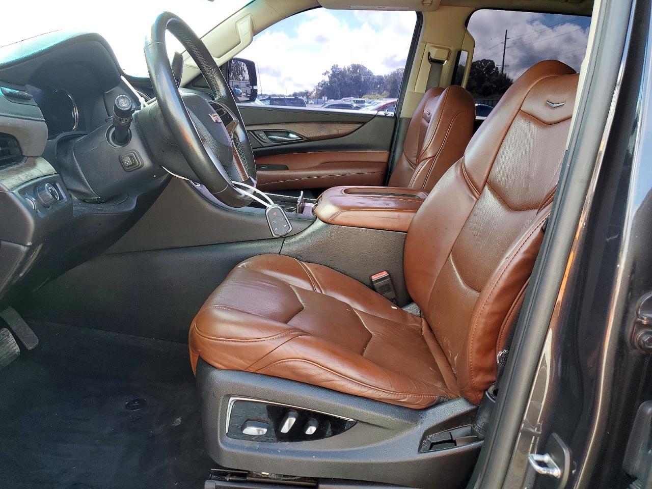 2016 Cadillac Escalade Premium - zdjęcie 7