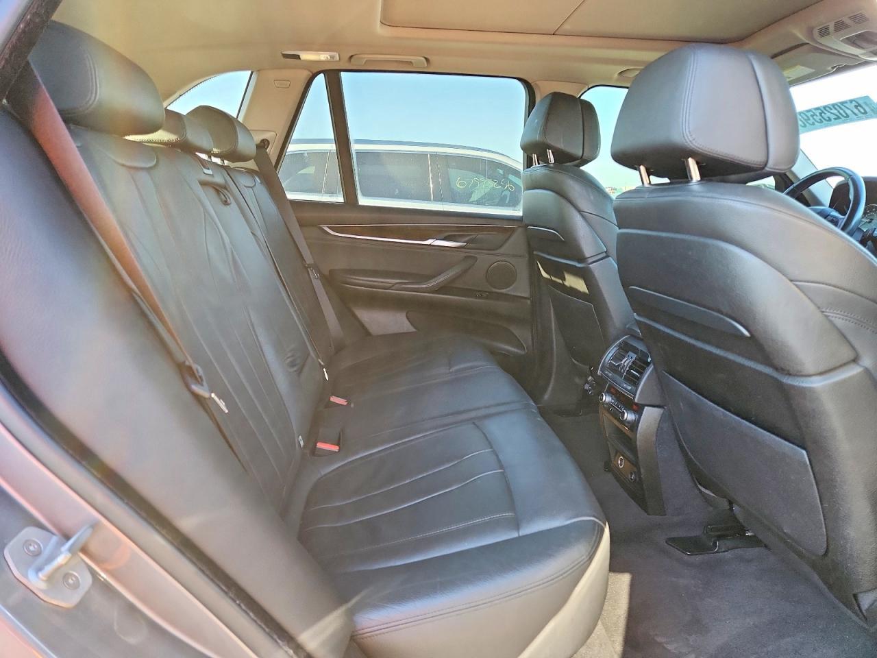 2015 BMW X5 xDrive35I - zdjęcie 11