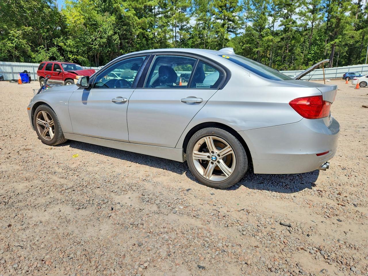 2013 BMW 328 I - zdjęcie 2