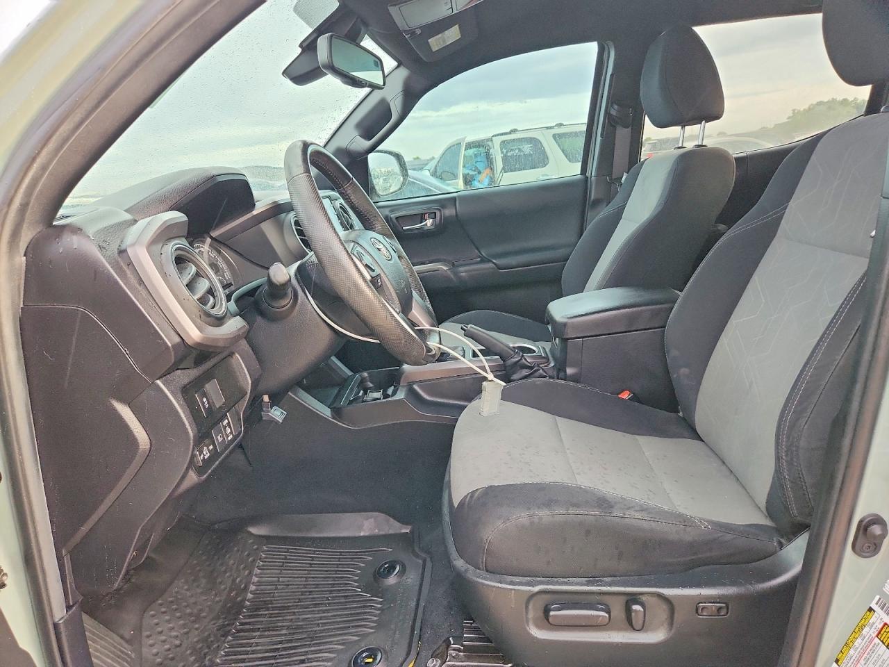 2022 Toyota Tacoma Double Cab - zdjęcie 7
