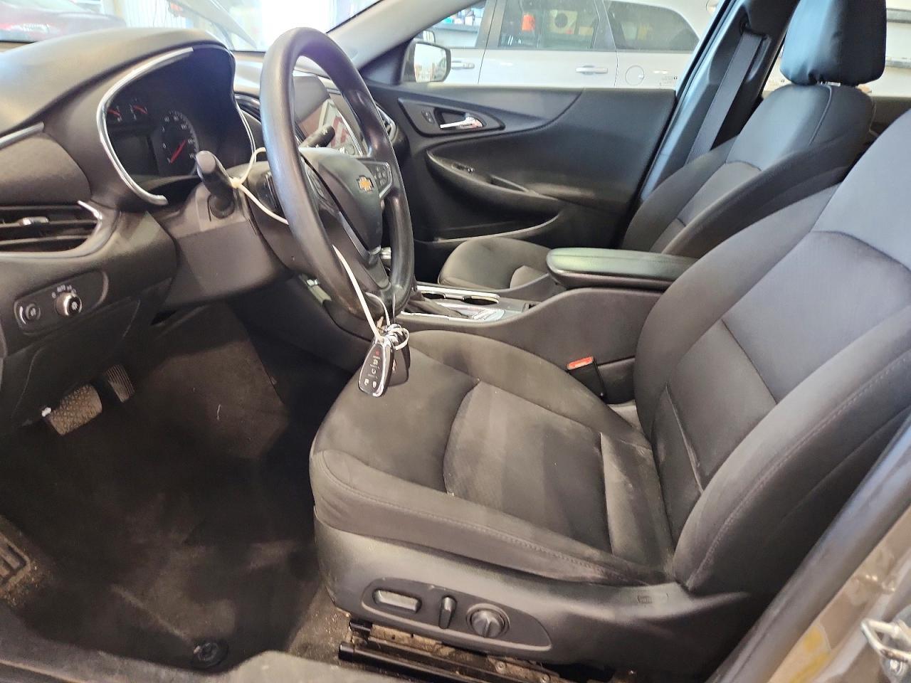 2020 Chevrolet Malibu Lt - zdjęcie 7