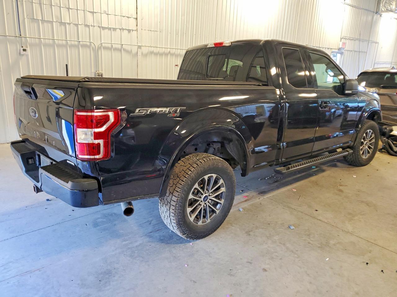 2020 Ford F150 Super Cab - zdjęcie 3