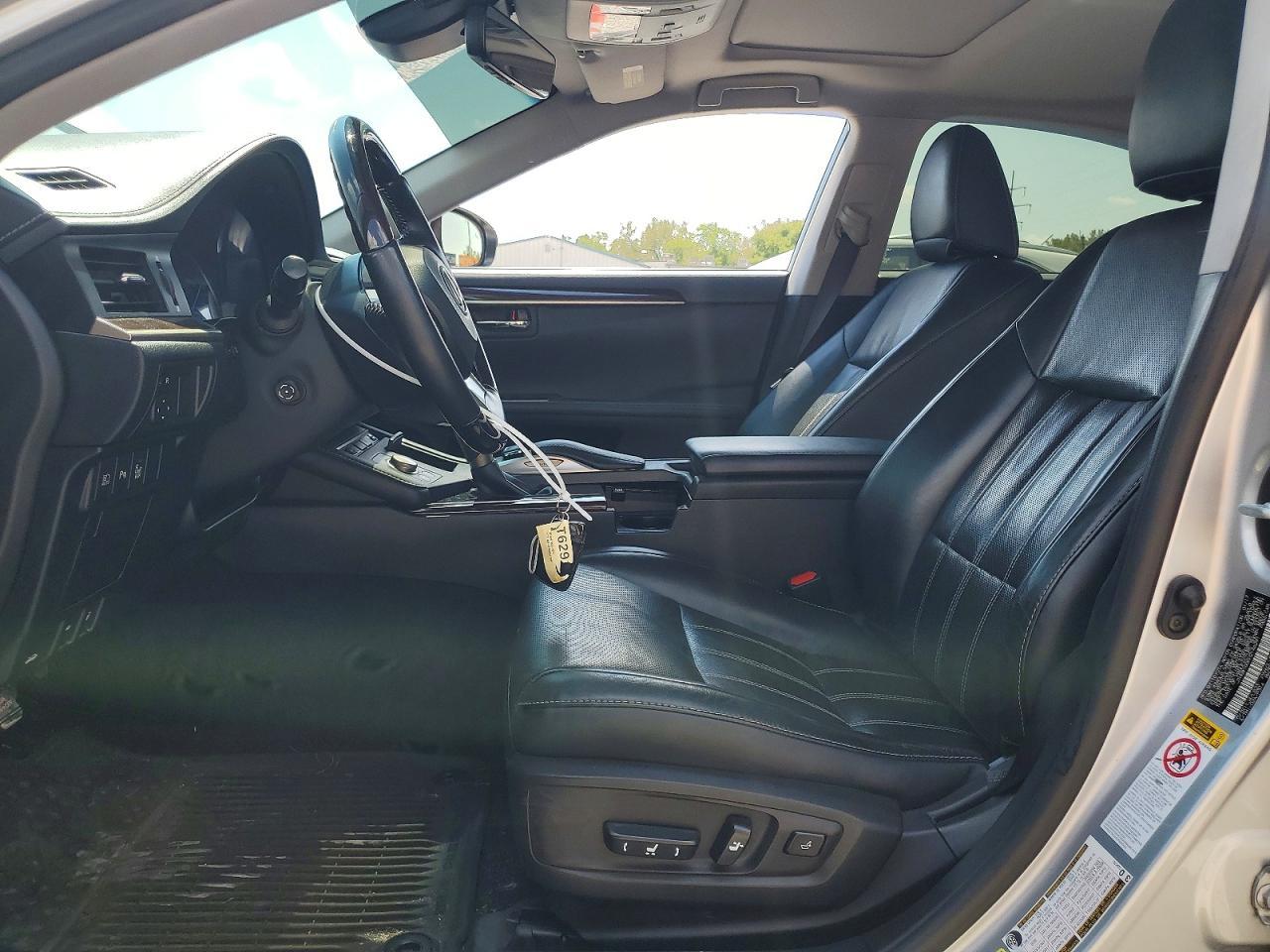 2017 Lexus Es 300H - zdjęcie 7