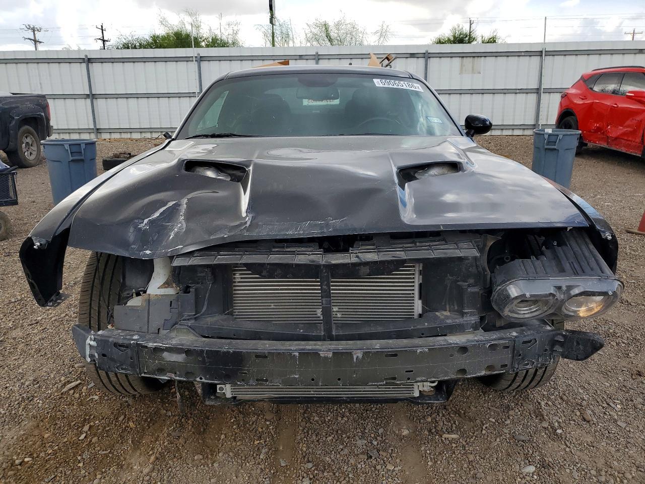 2023 Dodge Challenger Sxt - zdjęcie 5