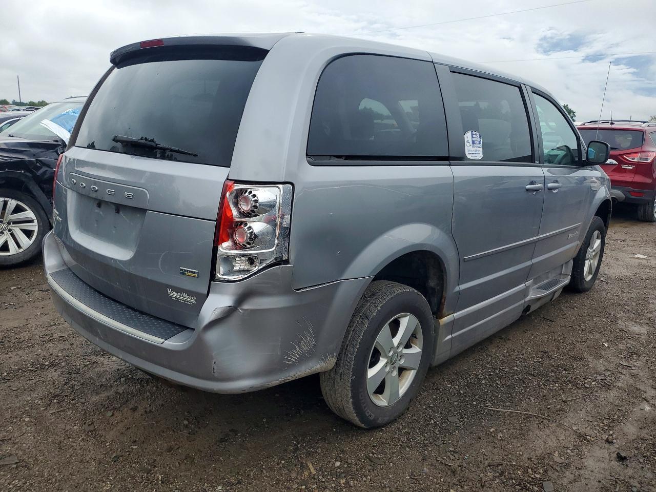 2013 Dodge Grand Caravan Se - zdjęcie 3
