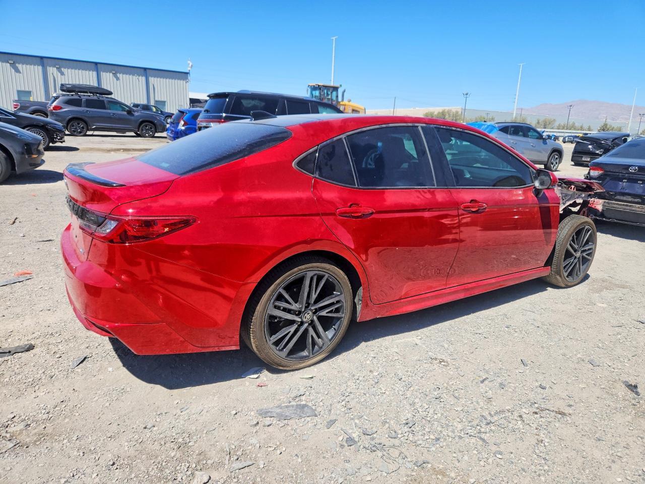 2025 Toyota Camry Xse - zdjęcie 3