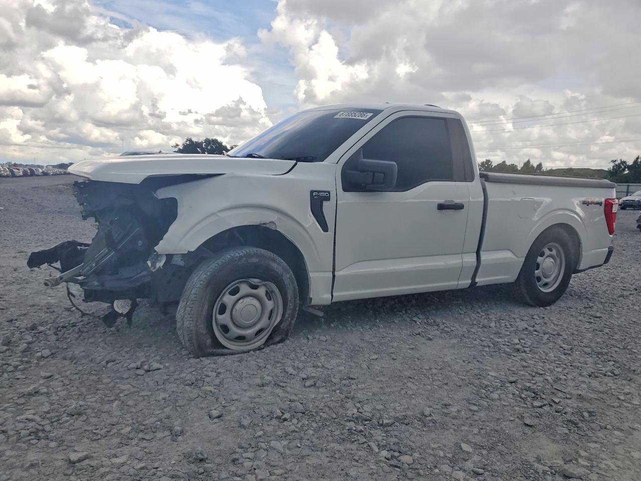 2022 Ford F150 - zdjęcie główne