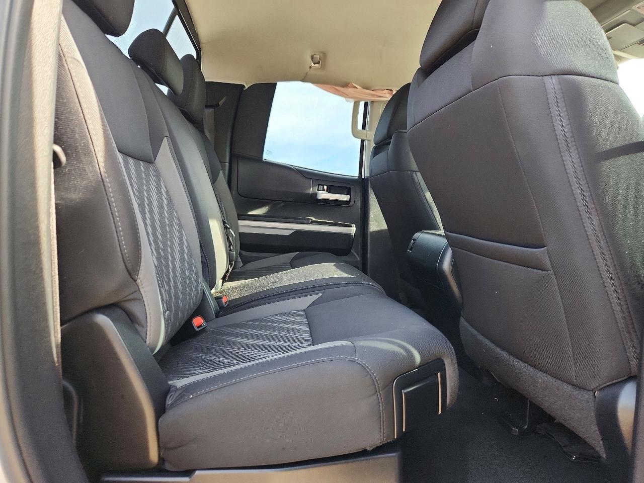 2018 Toyota Tundra Sr5 - zdjęcie 10