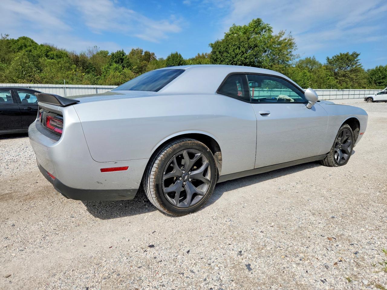 2020 Dodge Challenger Sxt - zdjęcie 3