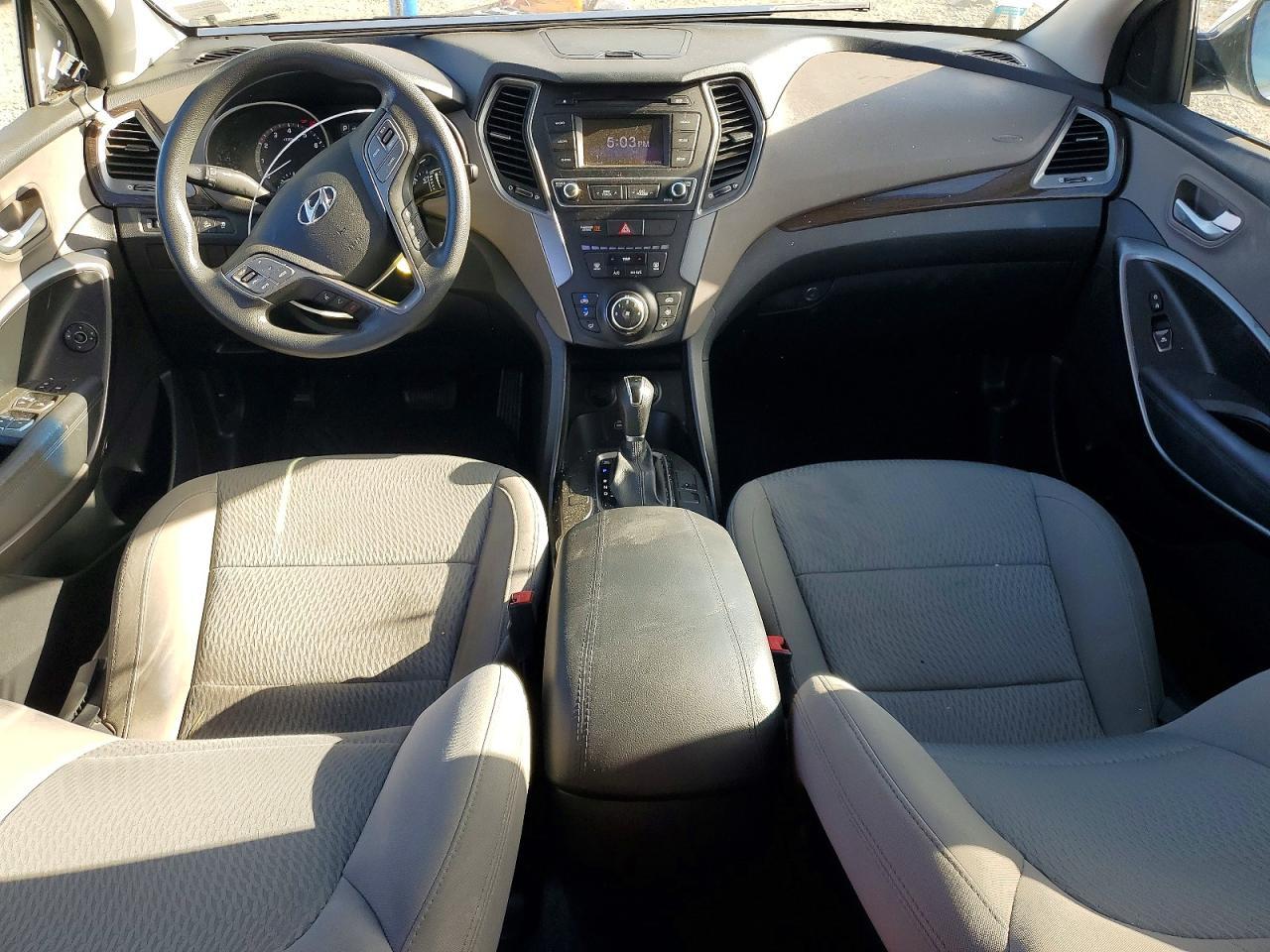 2017 Hyundai Santa Fe Sport 2.4L - zdjęcie 8