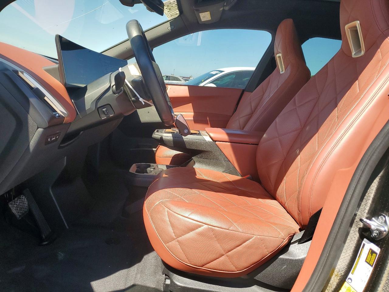 2023 BMW Ix xDrive50 - zdjęcie 7