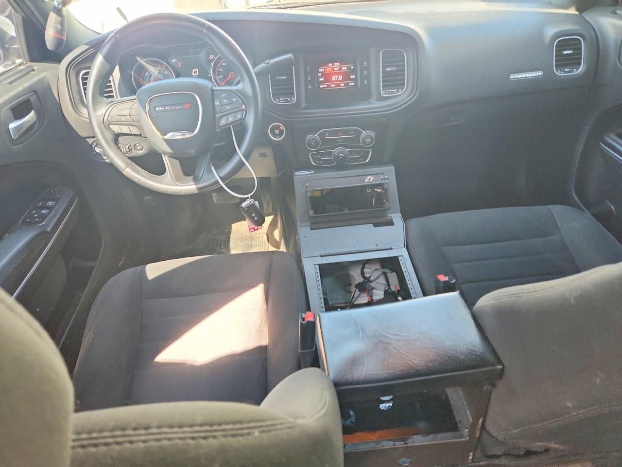 2016 Dodge Charger Police - zdjęcie 8