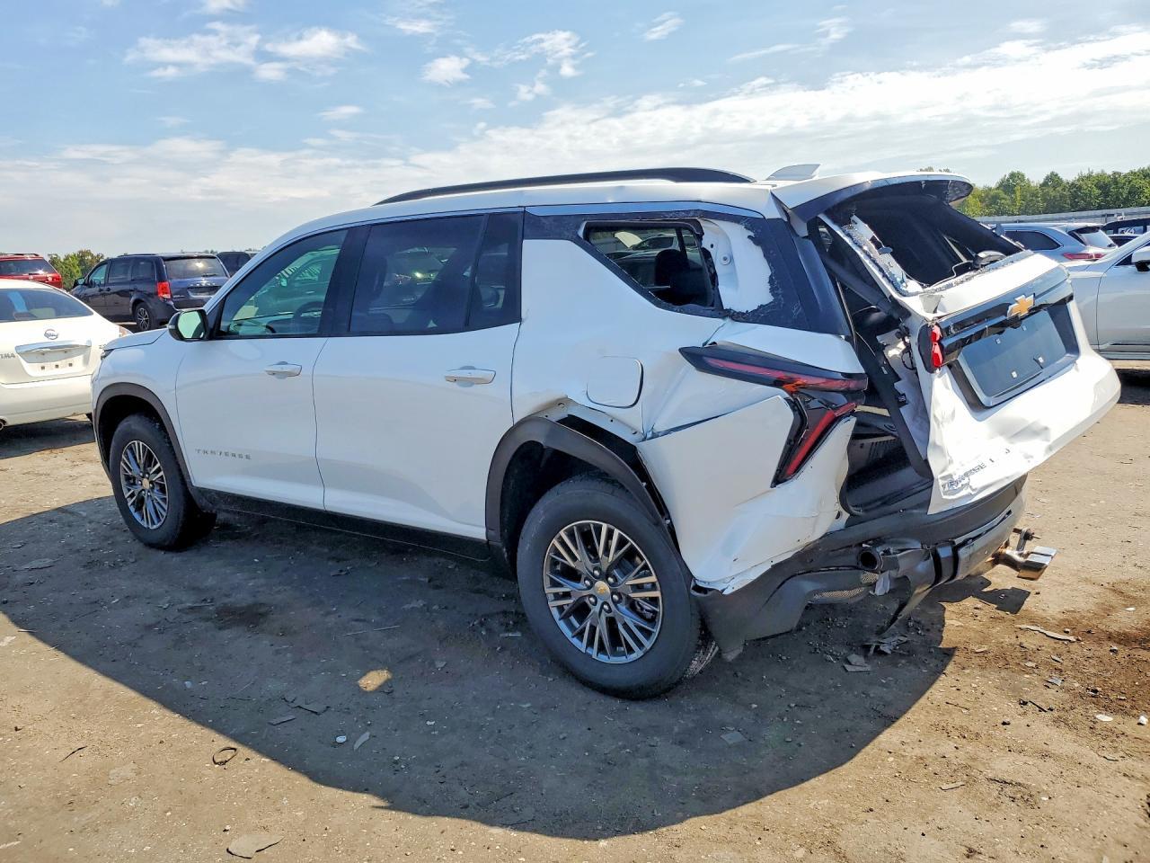 2026 Chevrolet Traverse Lt - zdjęcie 2