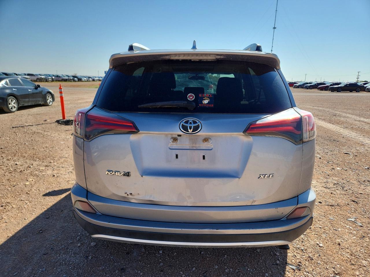 2016 Toyota Rav4 Xle - zdjęcie 6