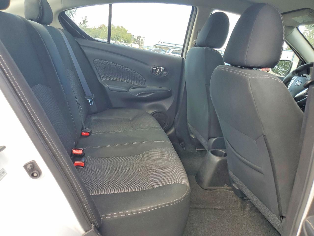 2019 Nissan Versa Sv - zdjęcie 10