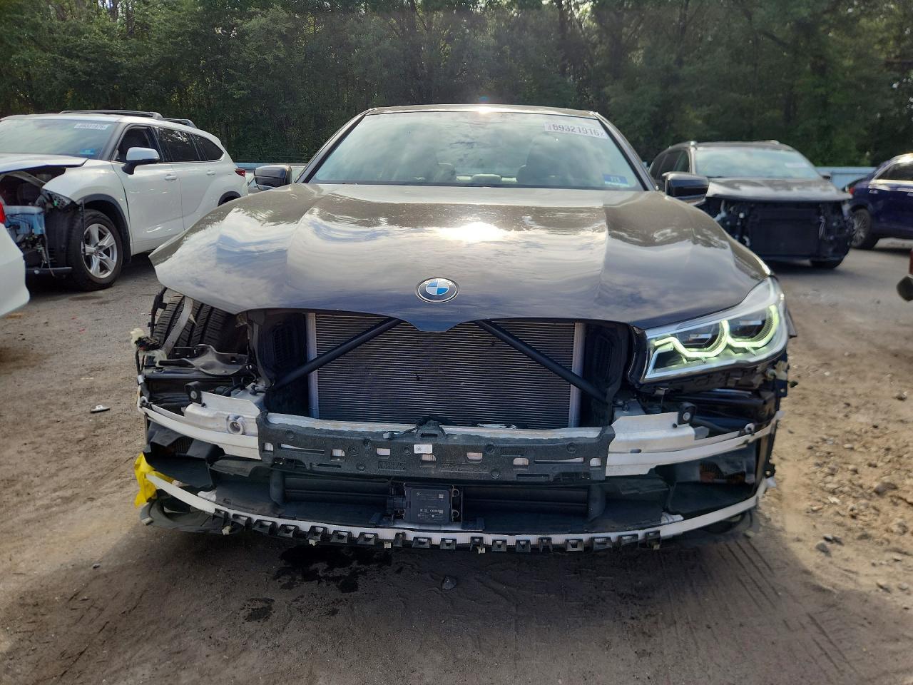 2017 BMW Seria 7 B7 - zdjęcie 5