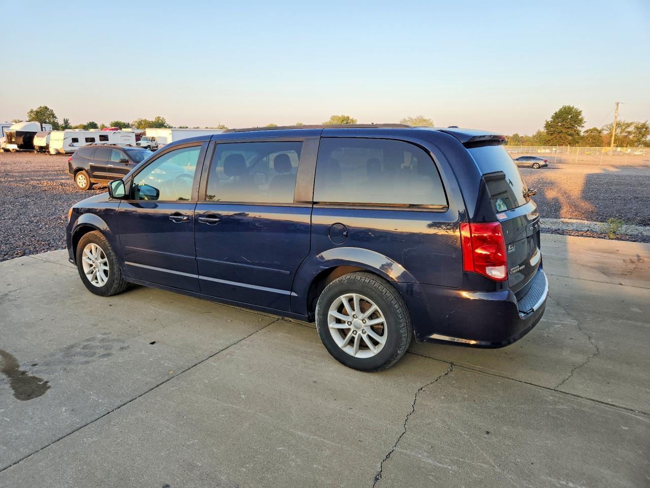 2015 Dodge Grand Caravan Sxt - zdjęcie 2