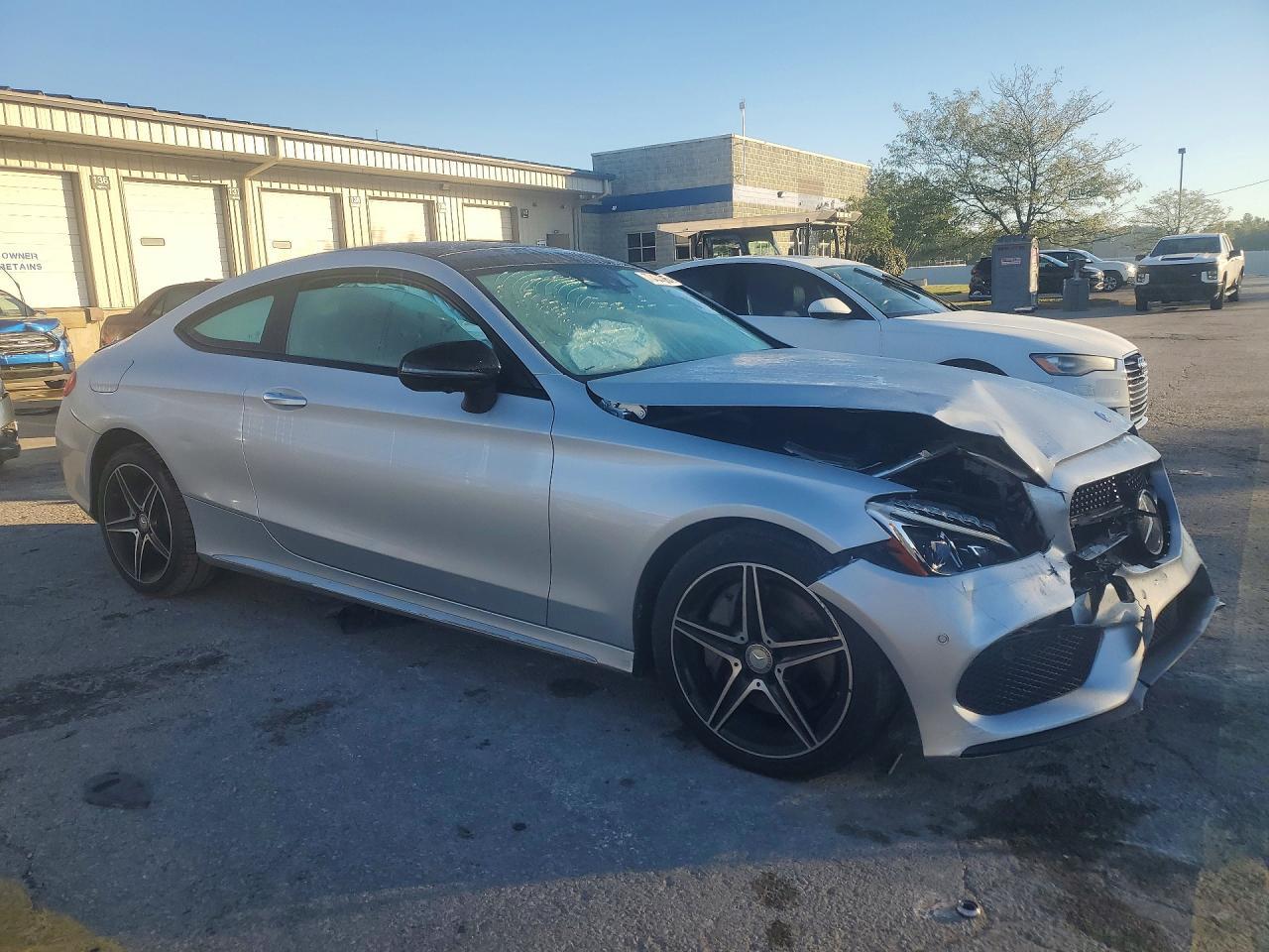 2017 Mercedes-Benz C 300 4Matic - zdjęcie 4