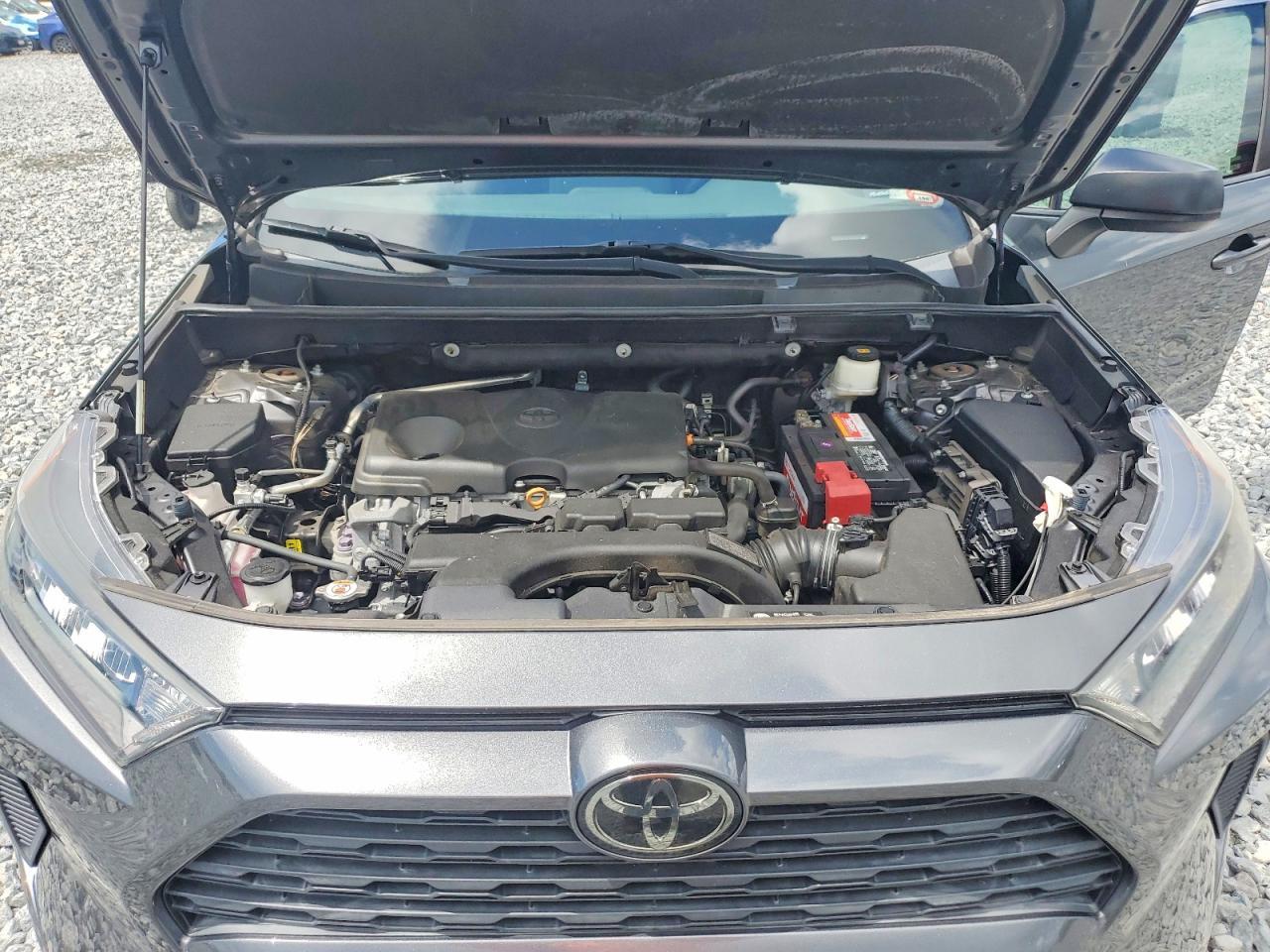 2020 Toyota Rav4 Le - zdjęcie 11