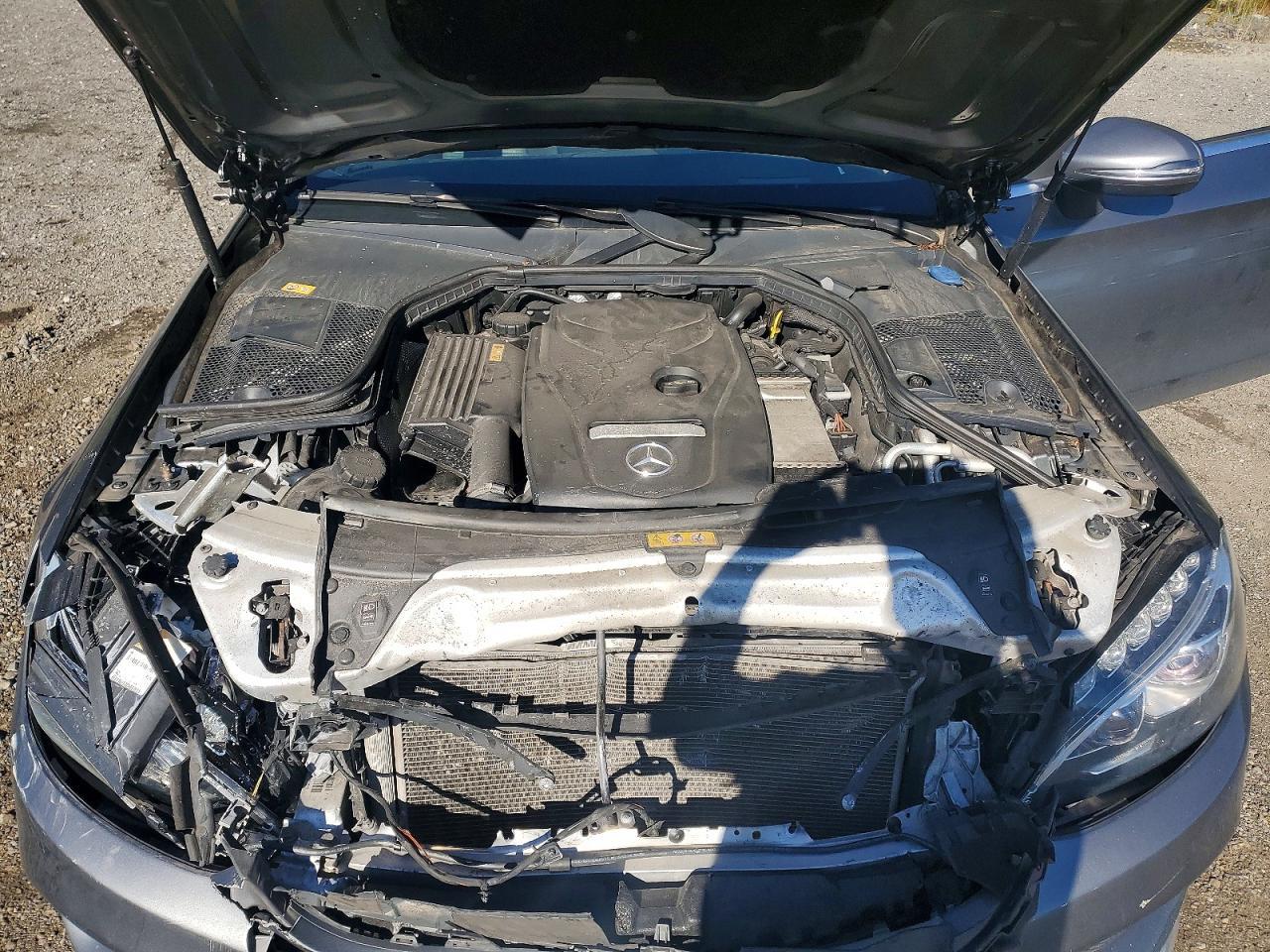 2017 Mercedes-Benz C 300 4Matic - zdjęcie 11