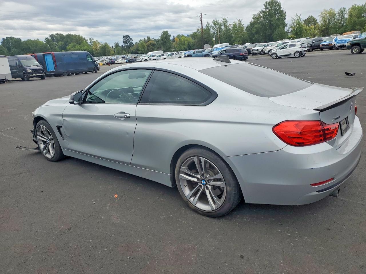 2014 BMW Seria 4 Coupe 435i - zdjęcie 2