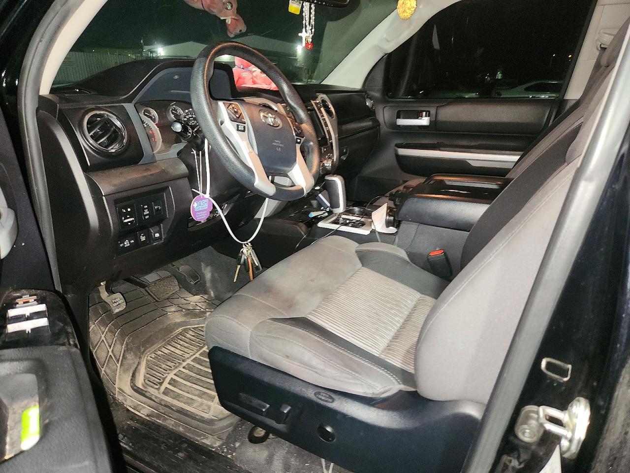 2016 Toyota Tundra Sr5 - zdjęcie 7