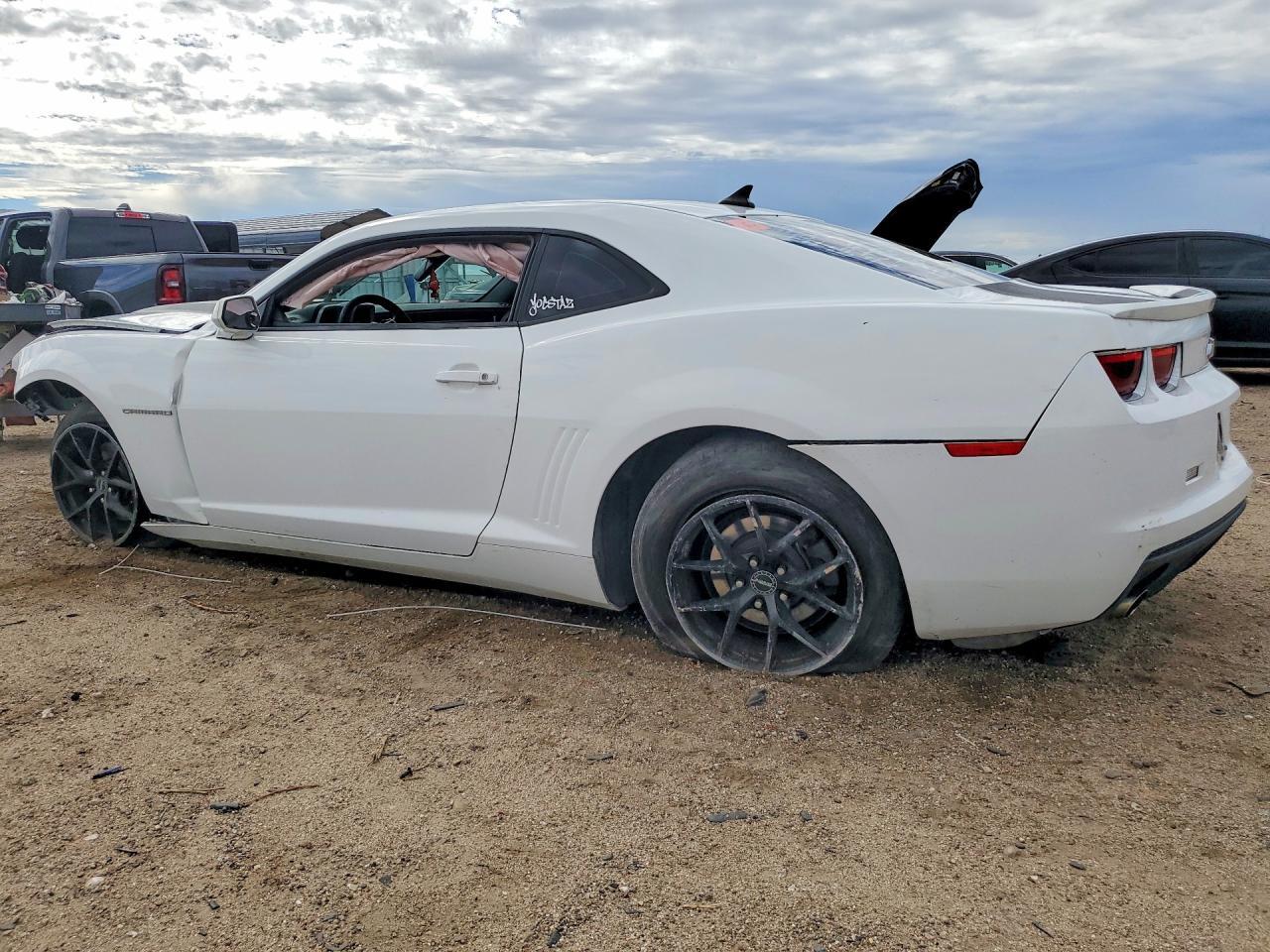 2013 Chevrolet Camaro Ls - zdjęcie 2