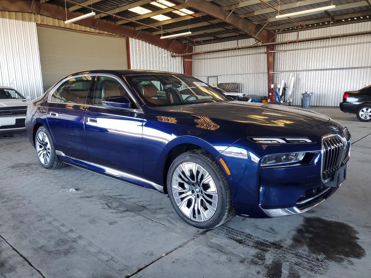 2023 BMW I7 xDrive60 - zdjęcie 4