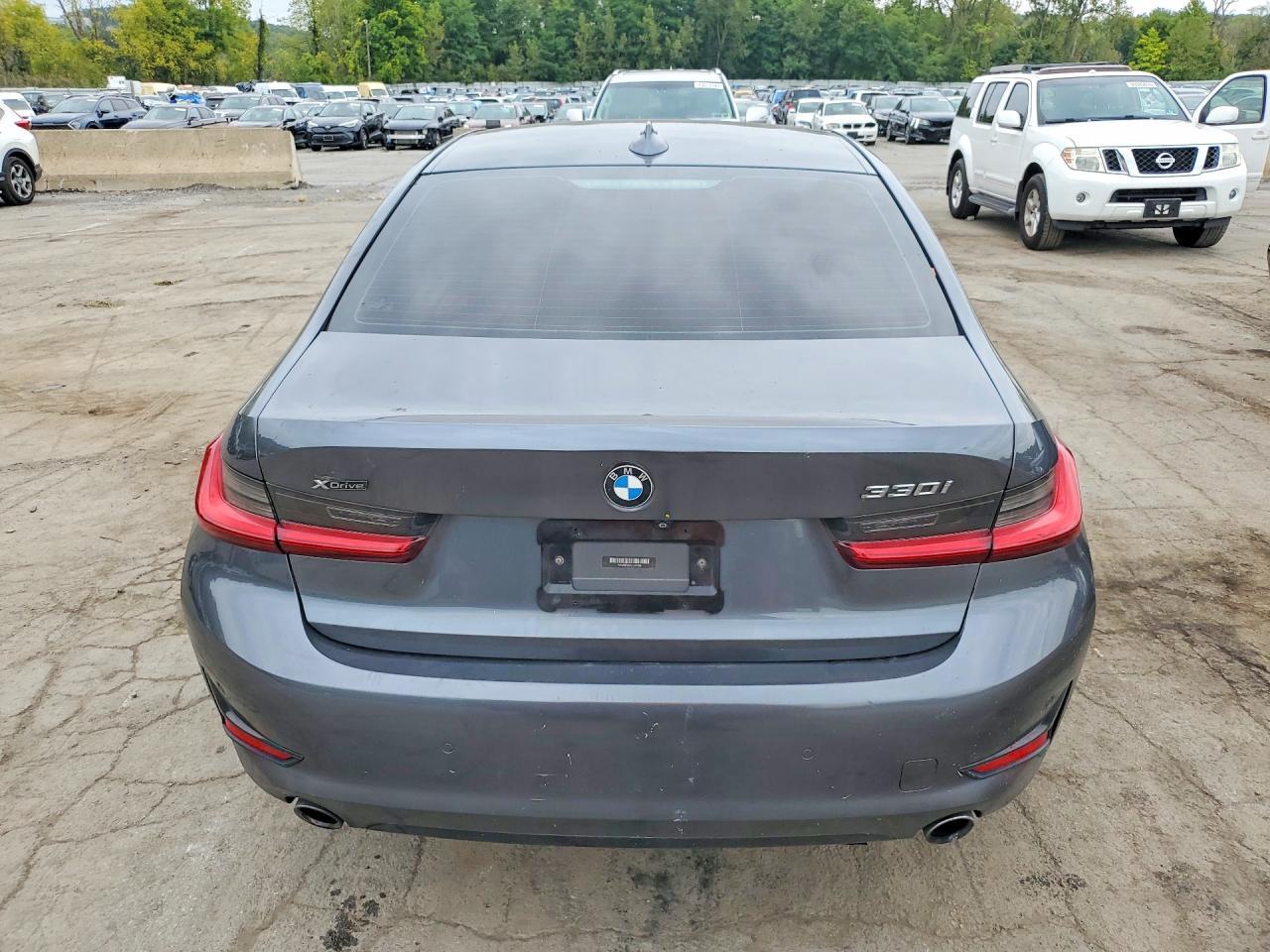 2020 BMW Seria 3 330i - zdjęcie 6