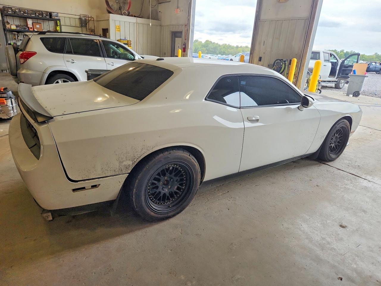 2014 Dodge Challenger Srt8 Core - zdjęcie 3