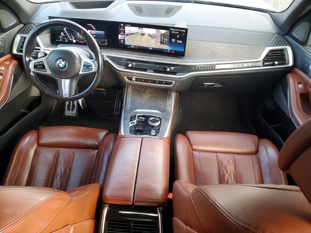 2023 BMW X7 xDrive40I - zdjęcie 8