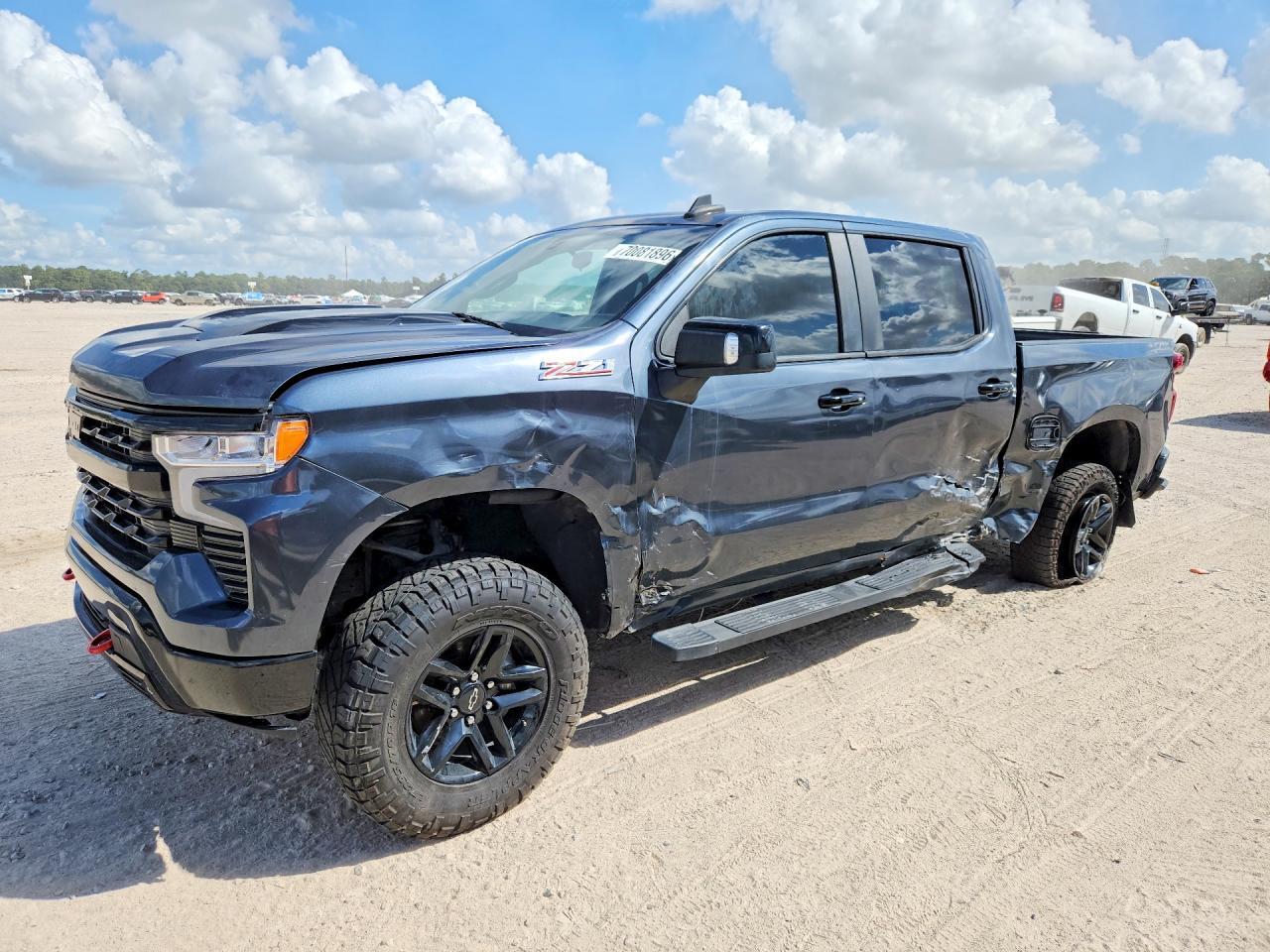 2020 Chevrolet Silverado K1500 Trail Boss Custom - zdjęcie główne