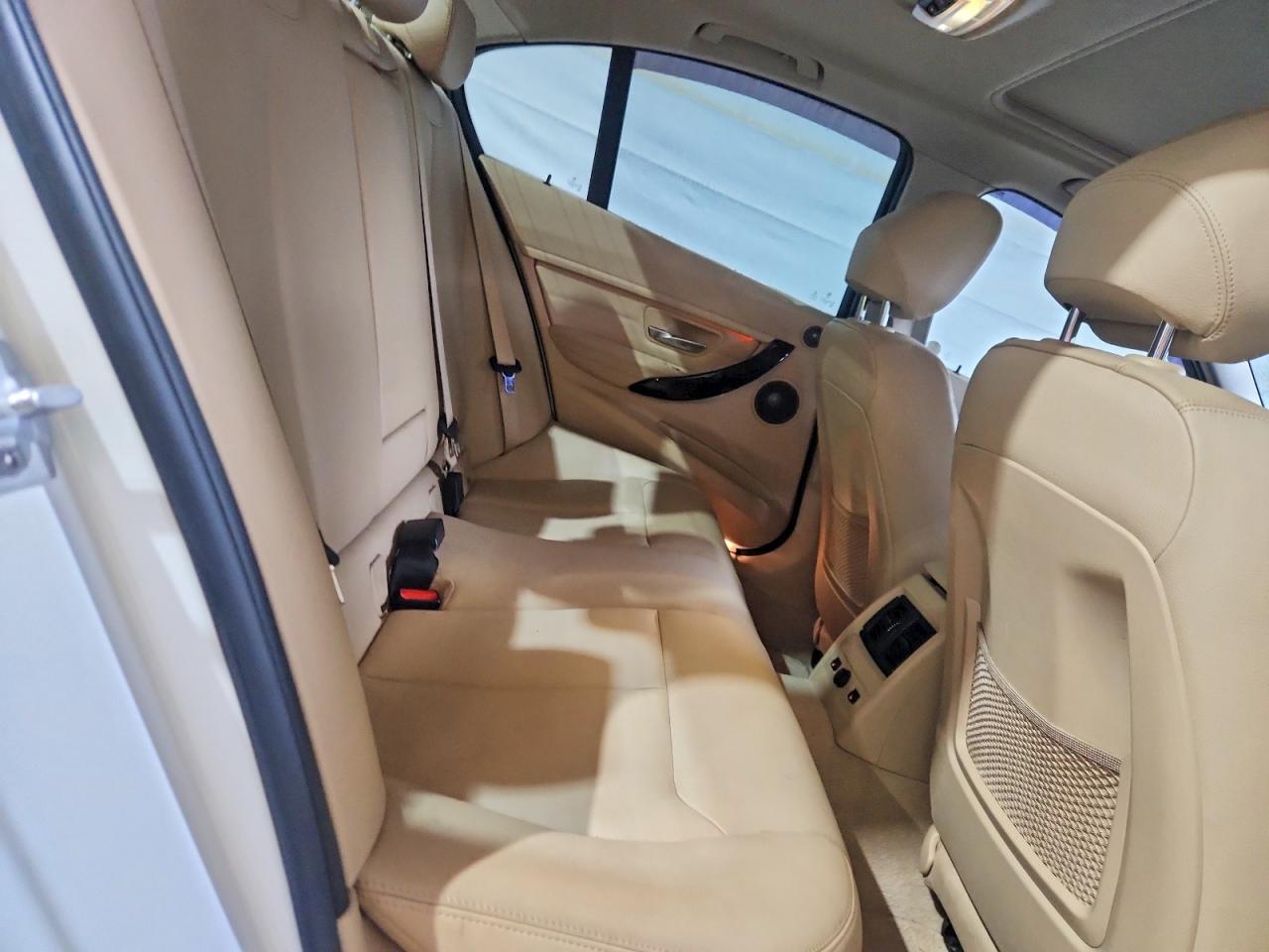 2015 BMW Seria 3 335i - zdjęcie 10