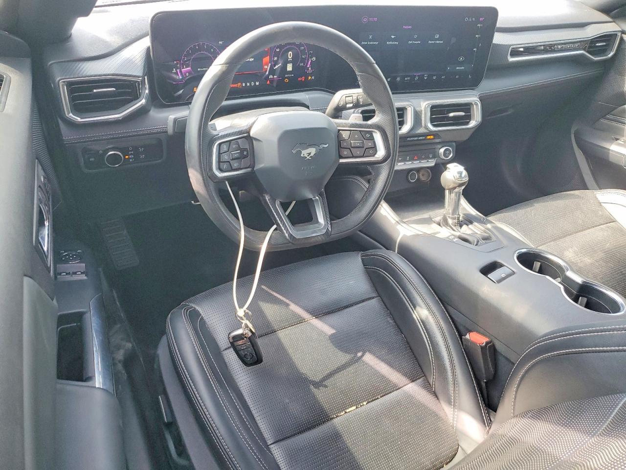 2025 Ford Mustang Gt - zdjęcie 8