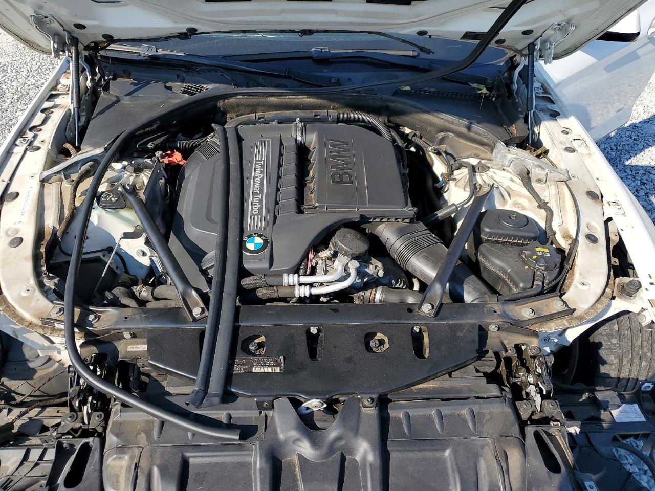 2015 BMW Seria 6 640i - zdjęcie 11