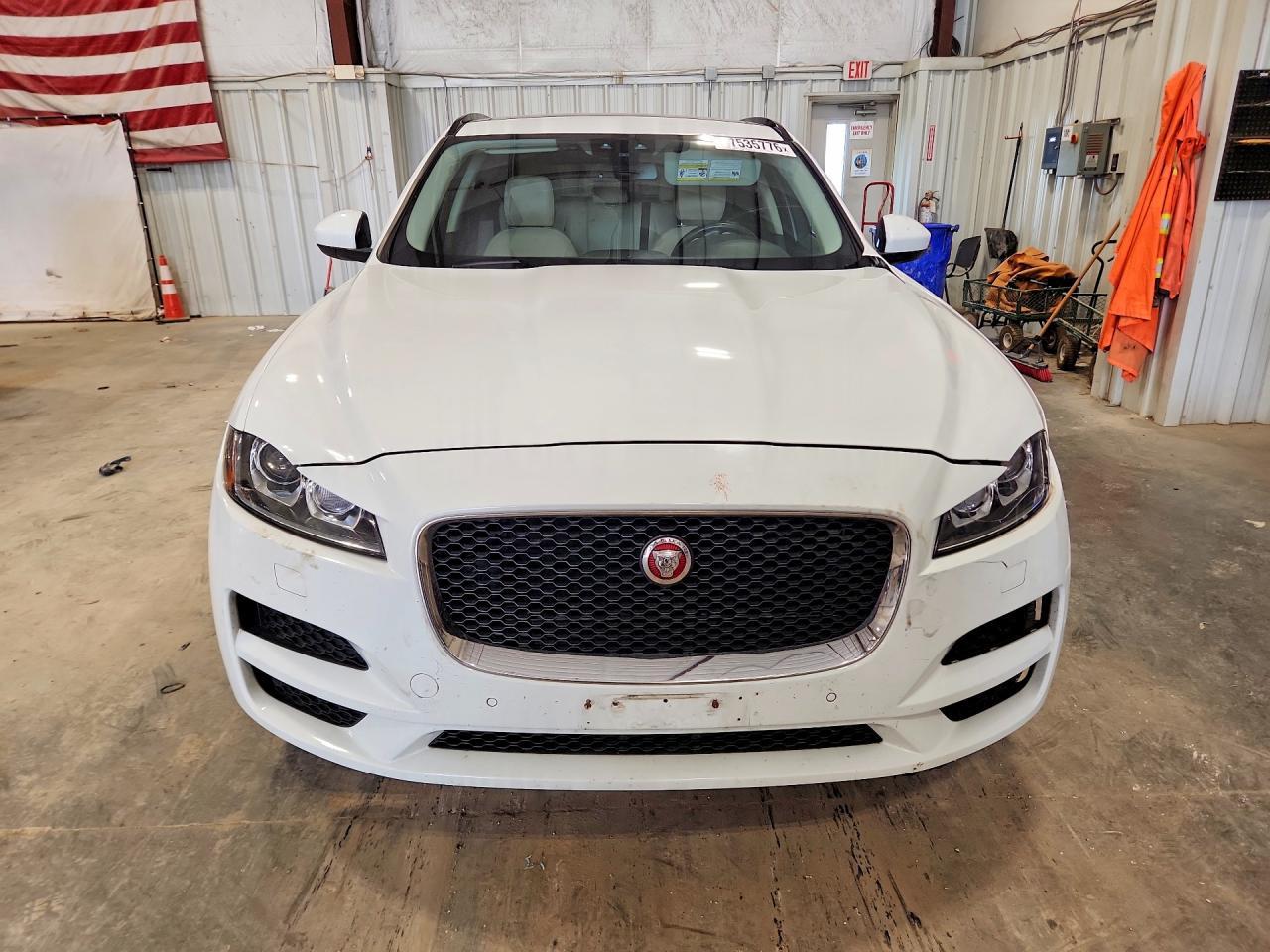 2017 Jaguar F-Pace Premium - zdjęcie 5