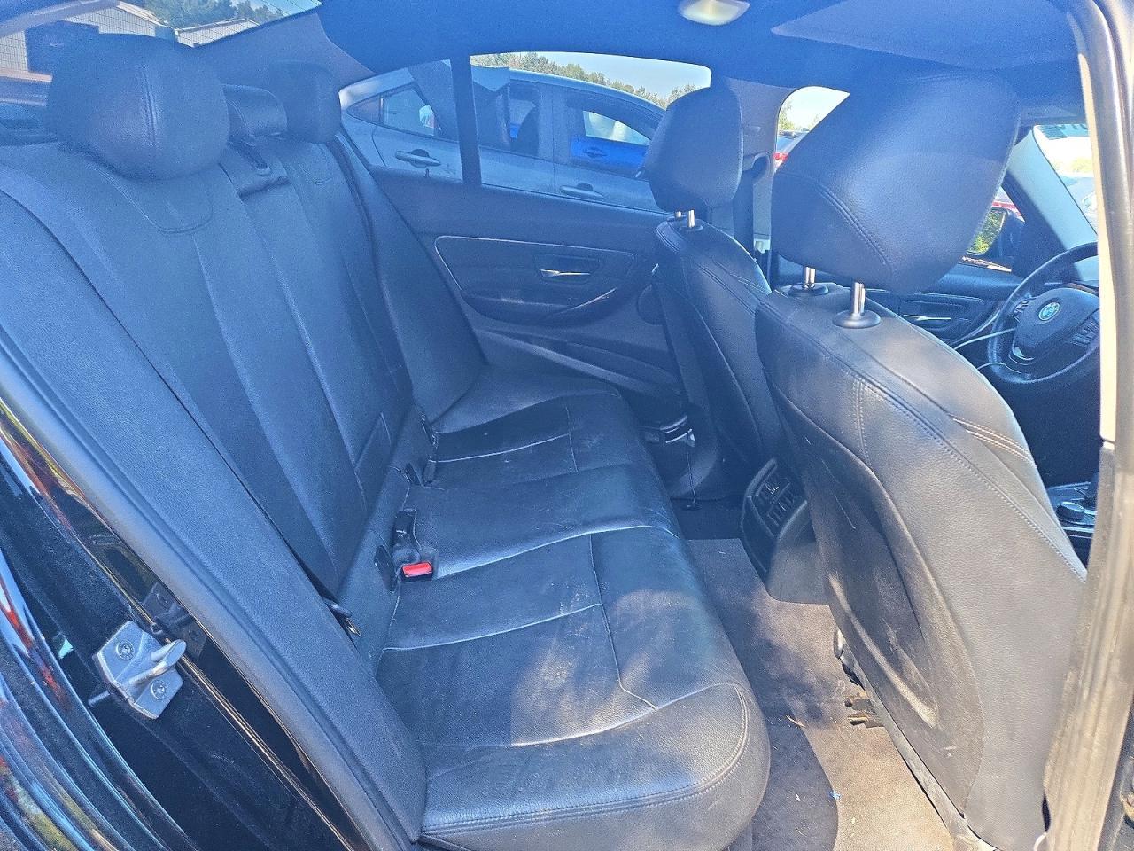 2015 BMW 320 I xDrive - zdjęcie 10