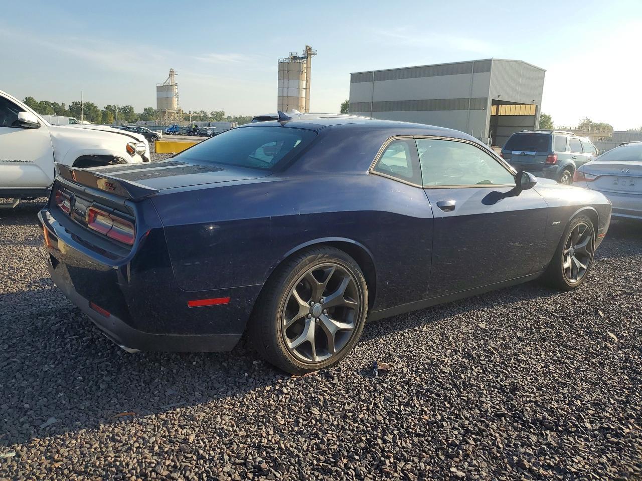 2015 Dodge Challenger Sxt - zdjęcie 3