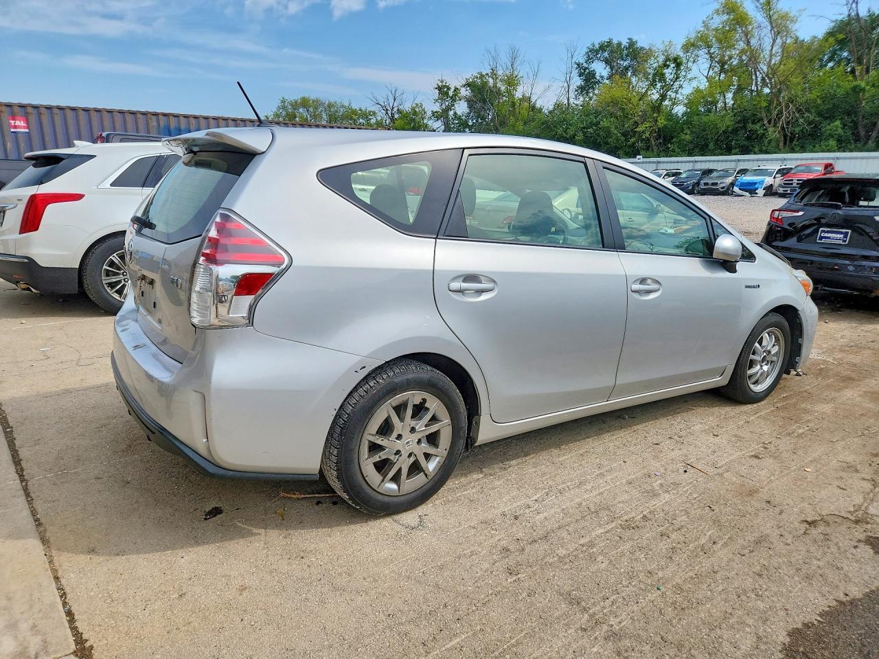2015 Toyota Prius V Three - zdjęcie 3