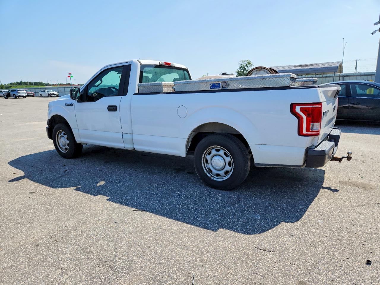 2015 Ford F150 - zdjęcie 2