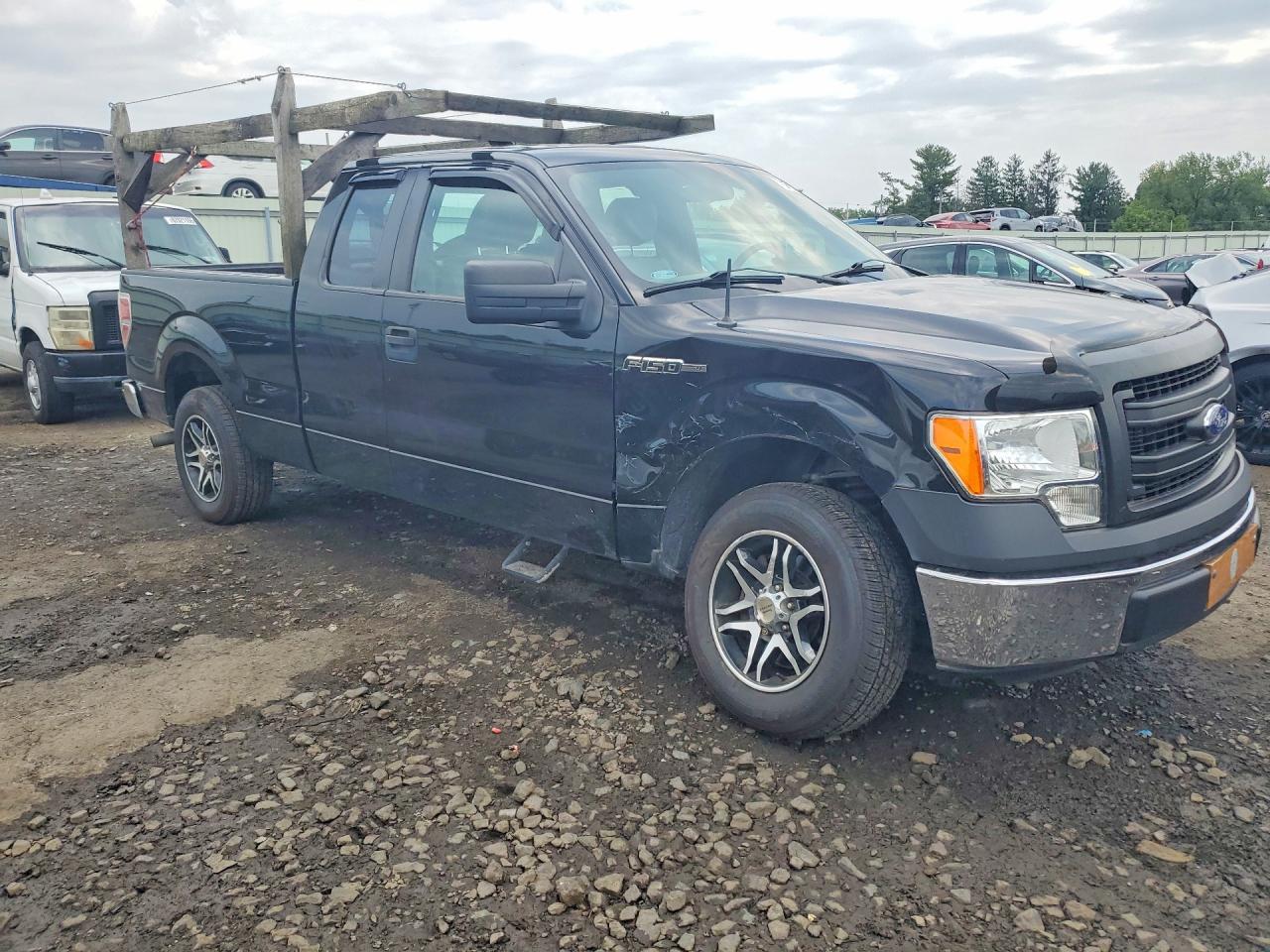 2013 Ford F150 Super Cab - zdjęcie 4