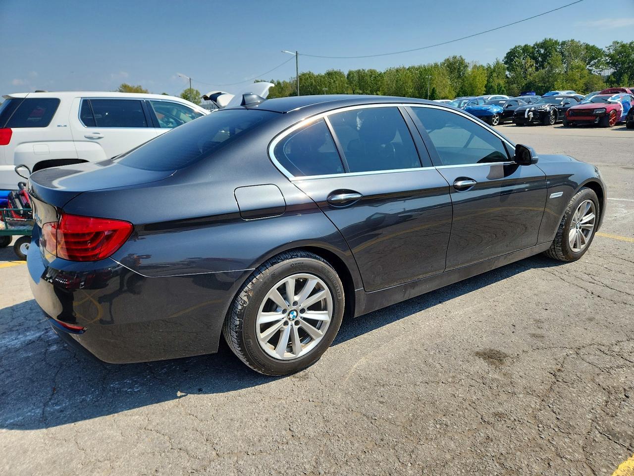 2016 BMW Seria 5 528i - zdjęcie 3