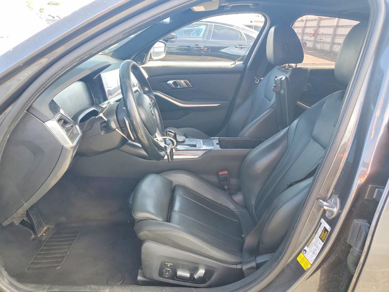 2019 BMW 330I - zdjęcie 7